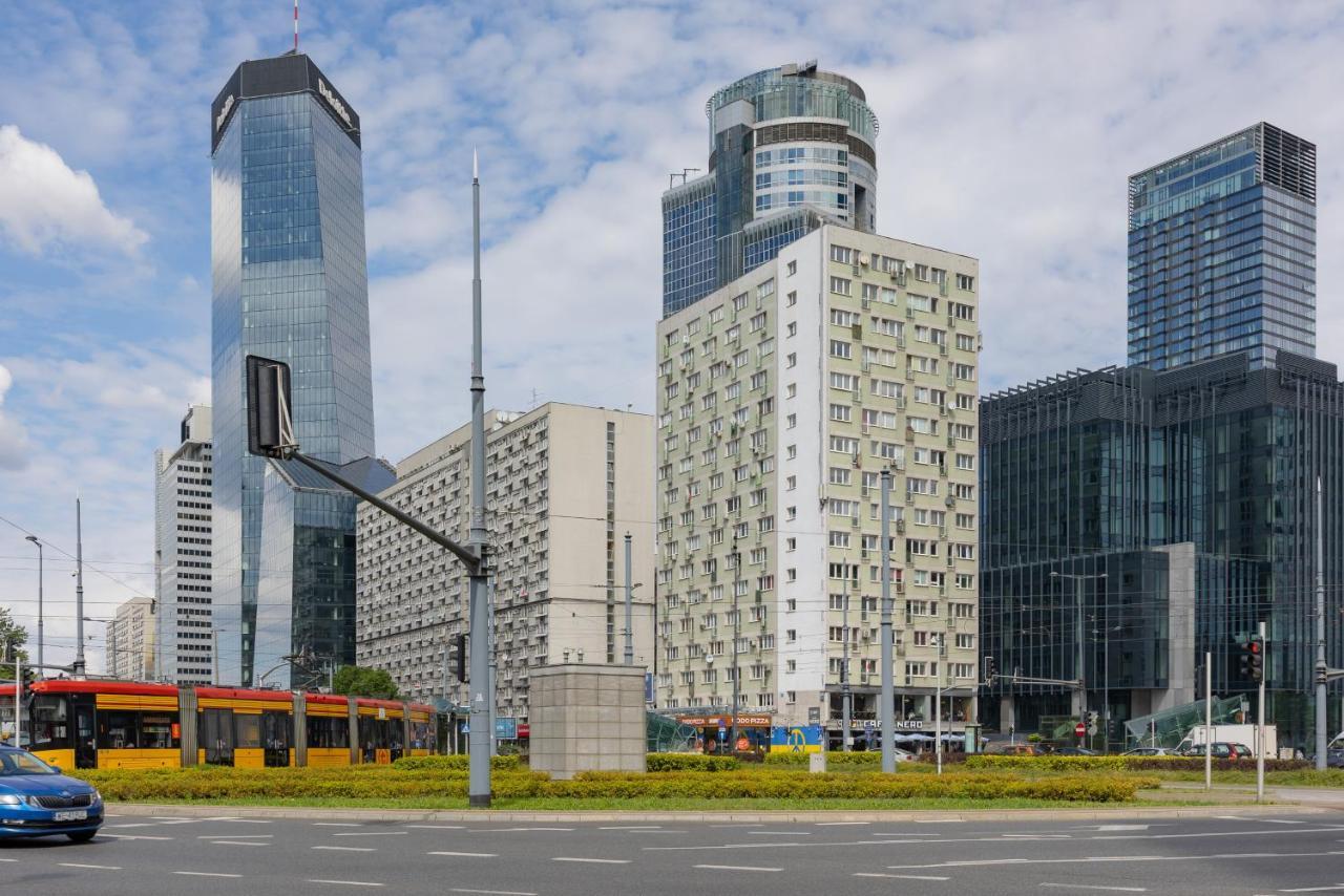 Jana Pawla Ii Next To The Metro By Renters Appartement