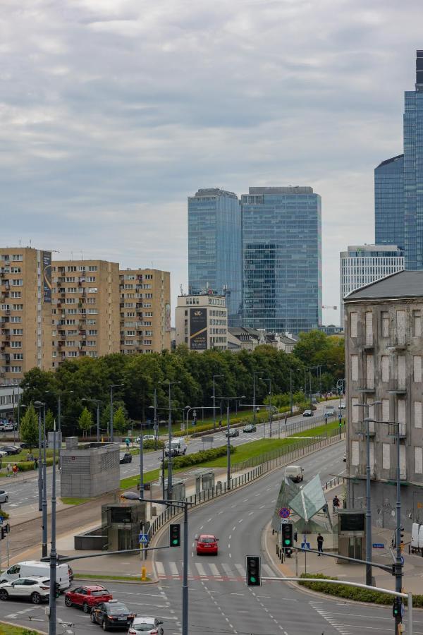 Jana Pawla Ii Next To The Metro By Renters Warschau
